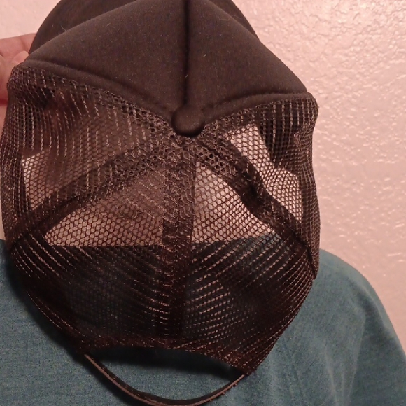 SHEIN Black Hat with Red Rose Embroidery - Picture 3 of 4